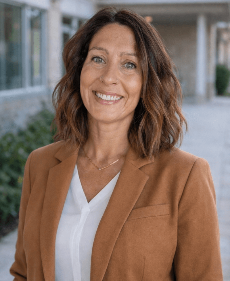 Marisa Kendzerski headshot